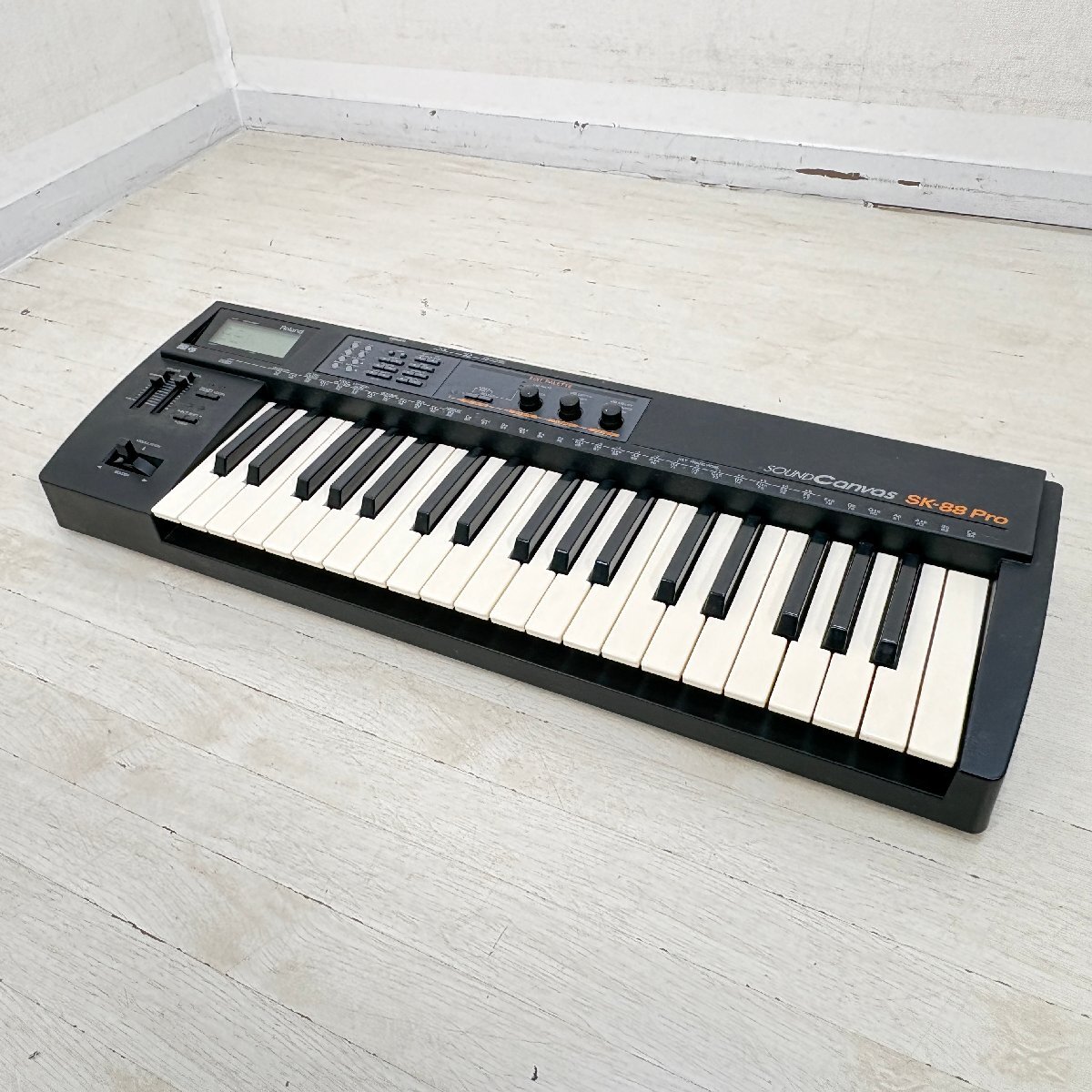 Yahoo!オークション -「roland sk-88pro」の落札相場・落札価格