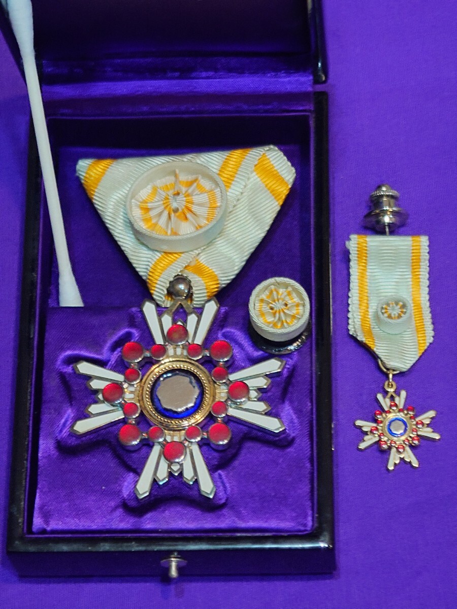 Yahoo!オークション -「勲四等瑞宝章」(ミリタリー) の落札相場・落札価格