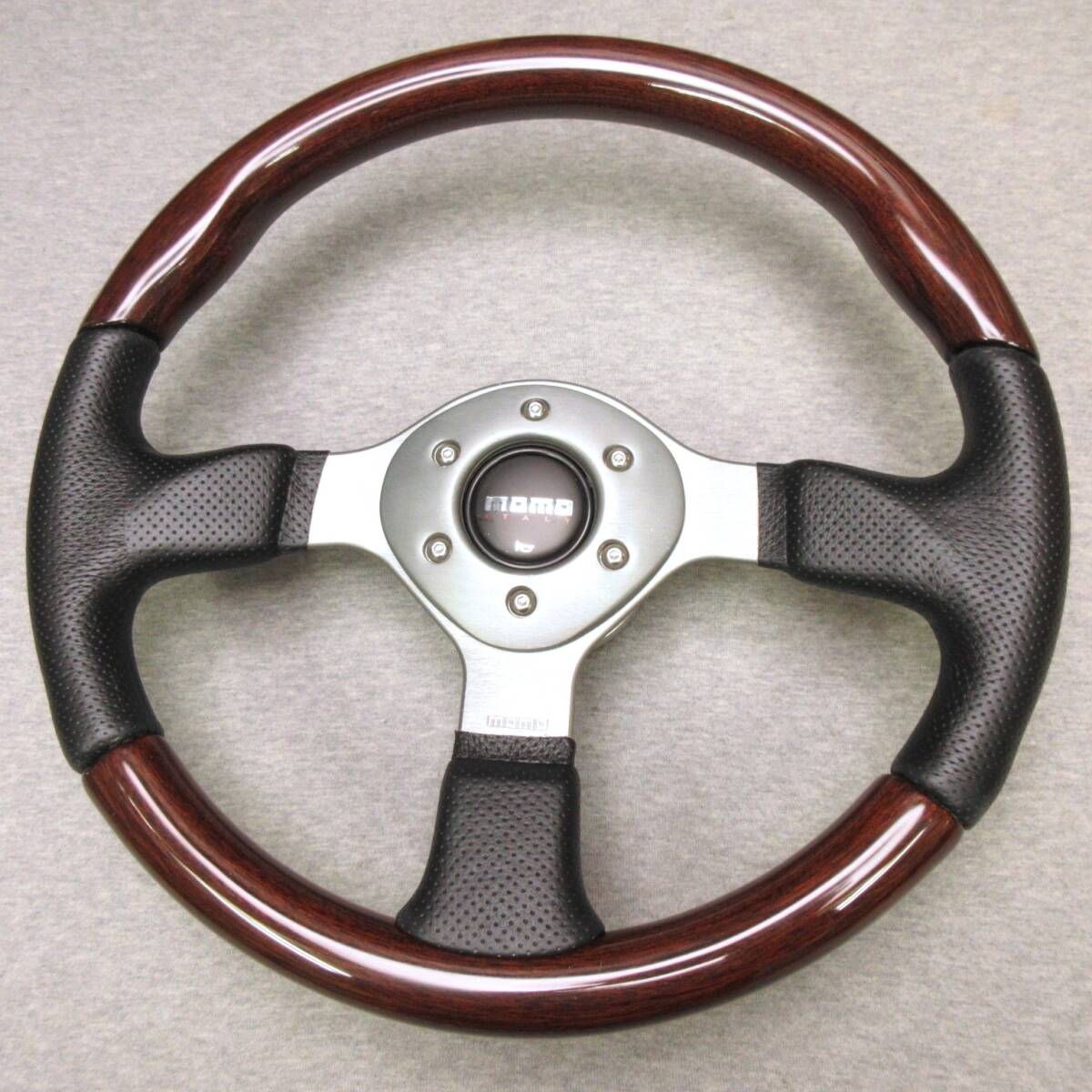 Yahoo!オークション -「(レア 希少)」(モモ) (ステアリング)の落札相場