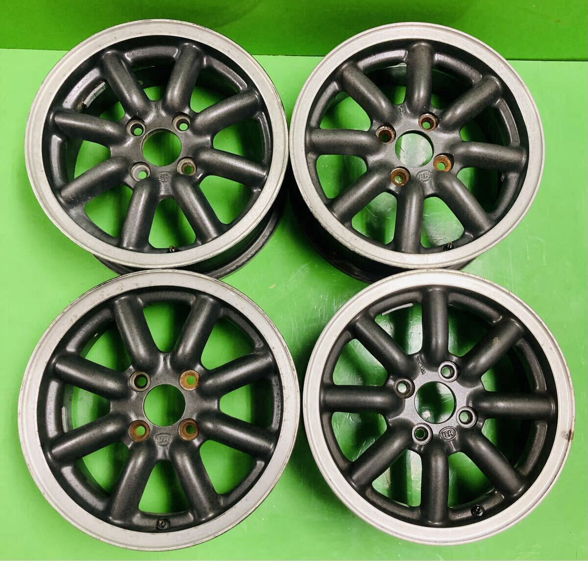 Yahoo!オークション -「ブラックレーシング 14インチ」の落札相場