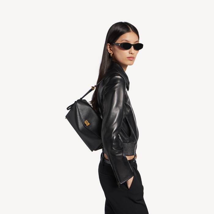 BALENCIAGA 黒 レザー ショルダーバッグ BALENCIAGAレザーショルダー