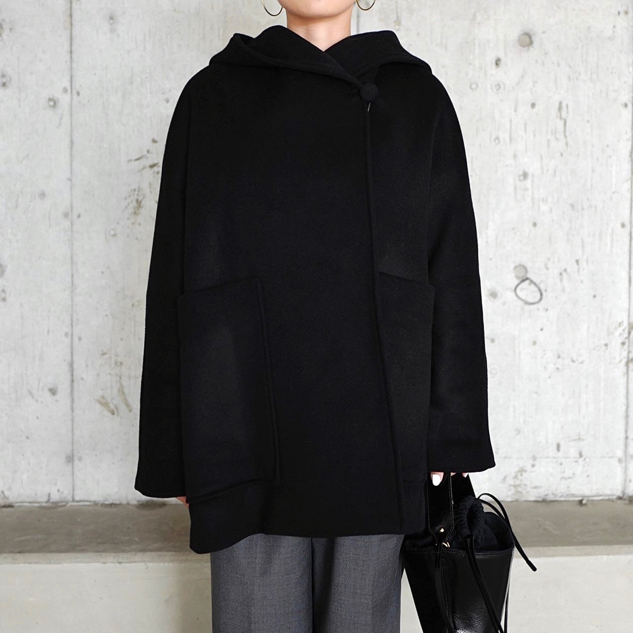 Short Opera Coat Black | gypsohila