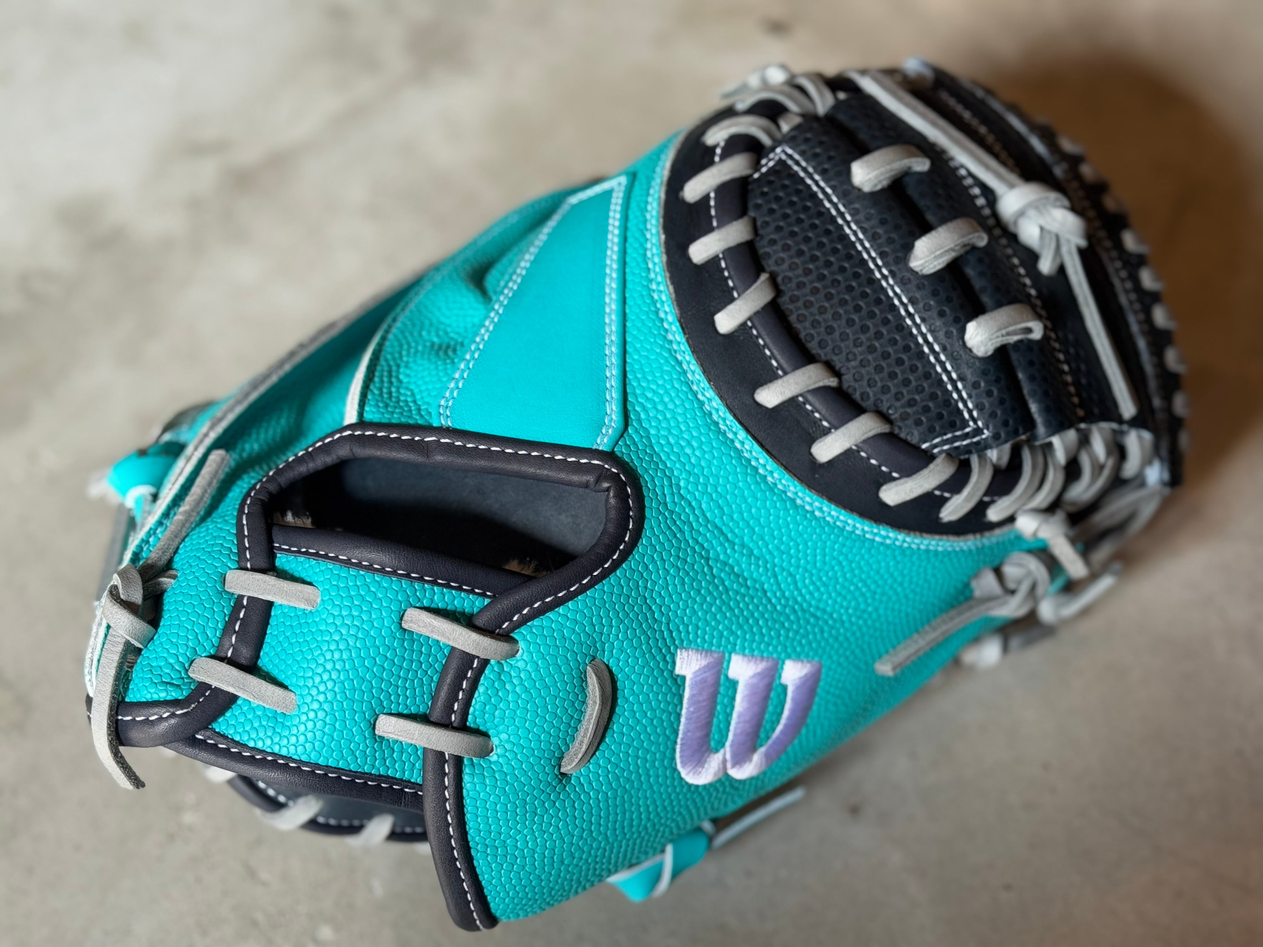 2025年モデル Wannabe Hero DUAL CM33型 【Wilson】軟式用キャッチャー