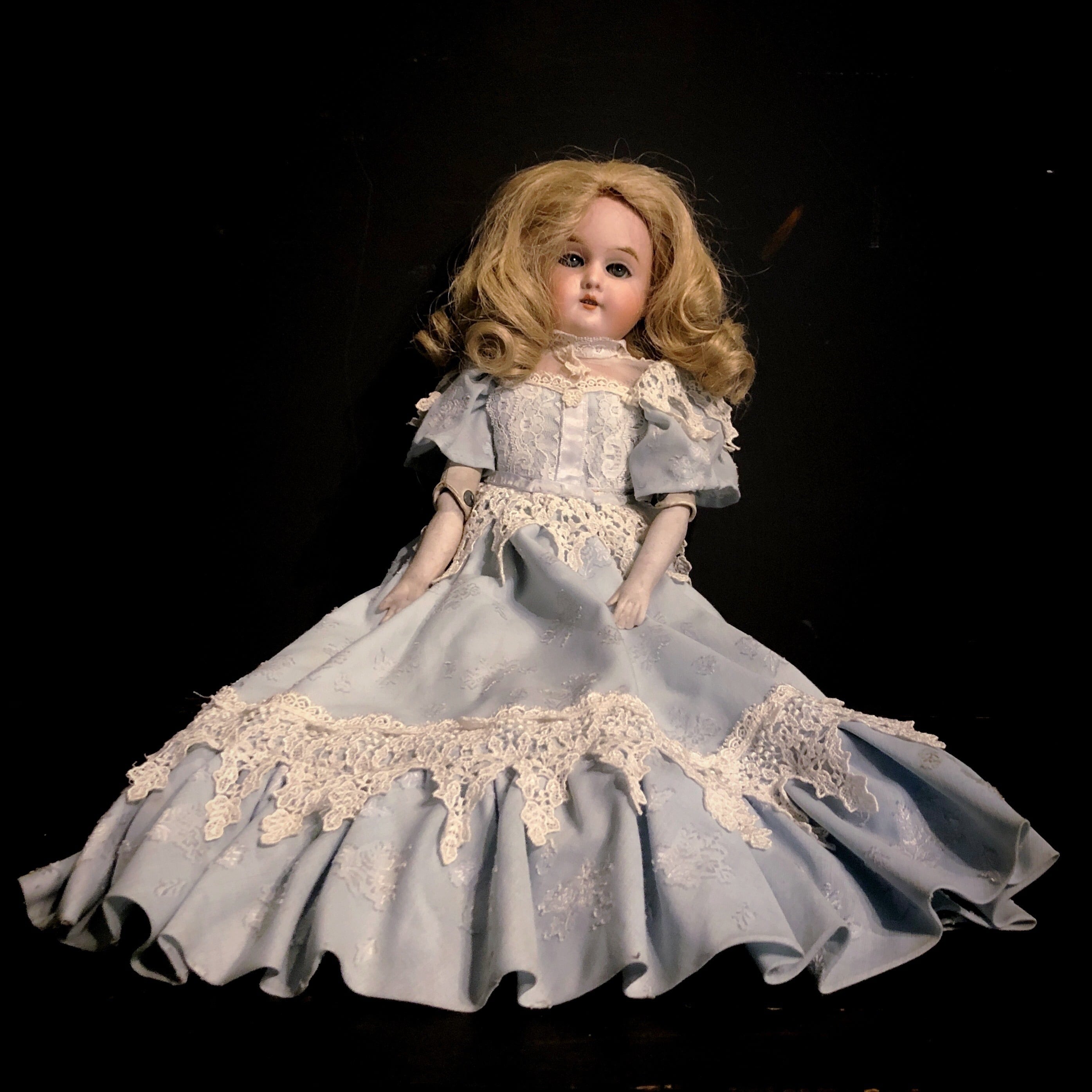 ドイツ製ビスクドール | メルキュール骨董店
