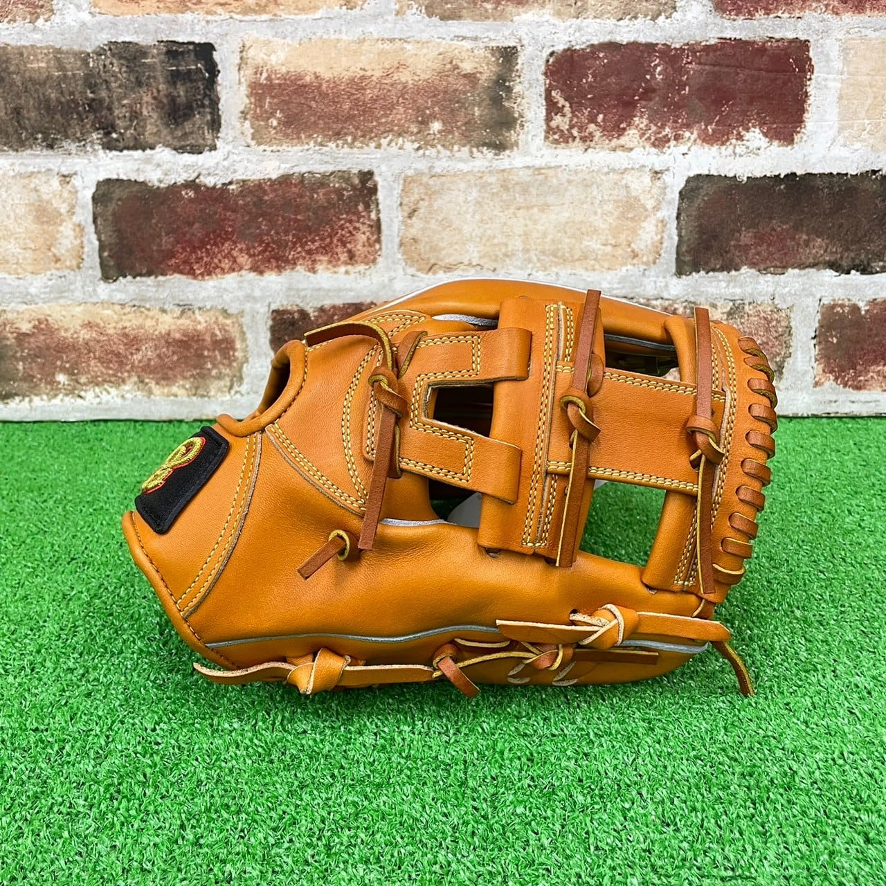 不動の人気】Donaiya ドナイヤ 軟式グローブ DJNIM 山田哲人選手使用