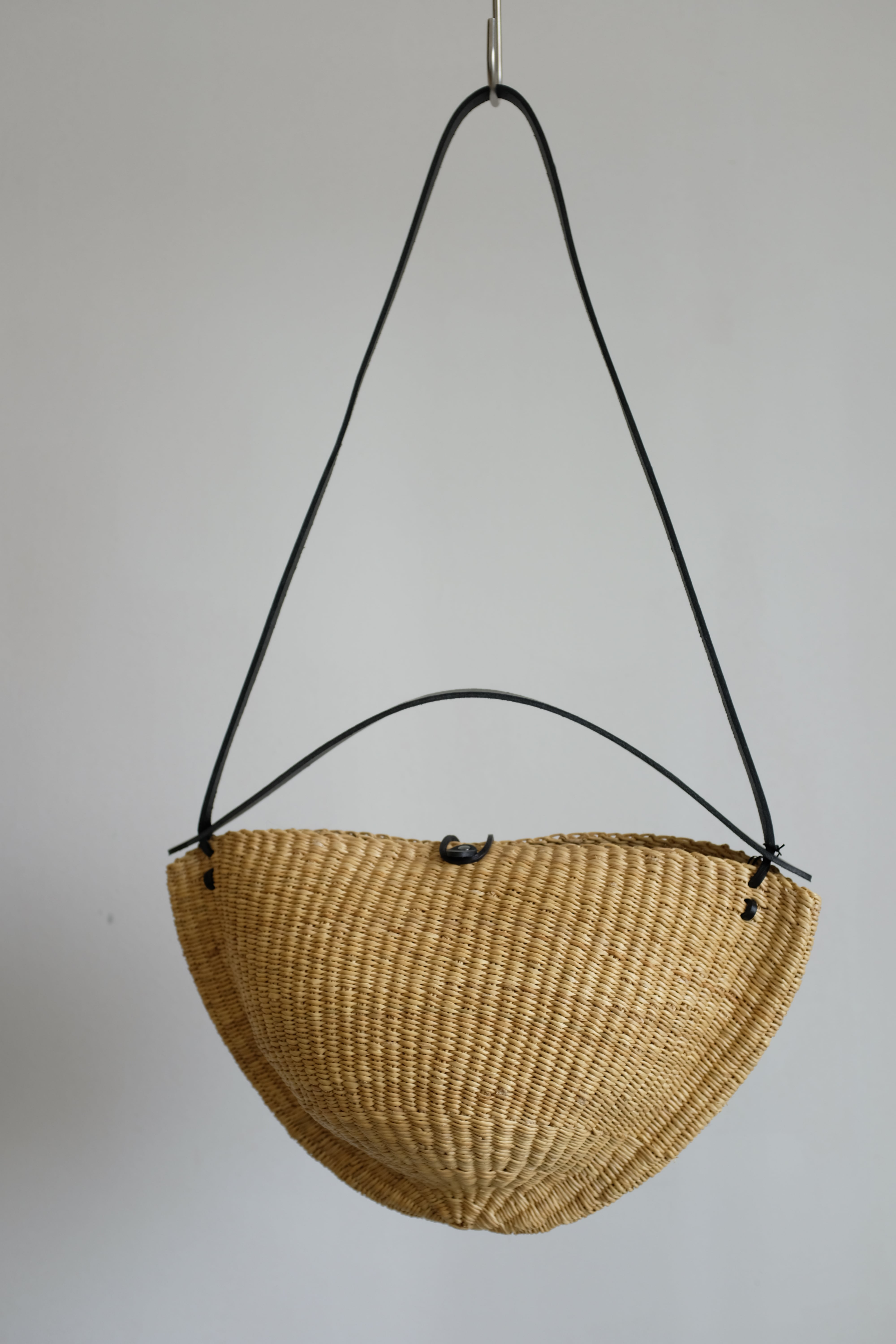 Ines Bressand]N.33 MEDIUM WALNUT SHOULDER BAG | YES-姫路の美容院と