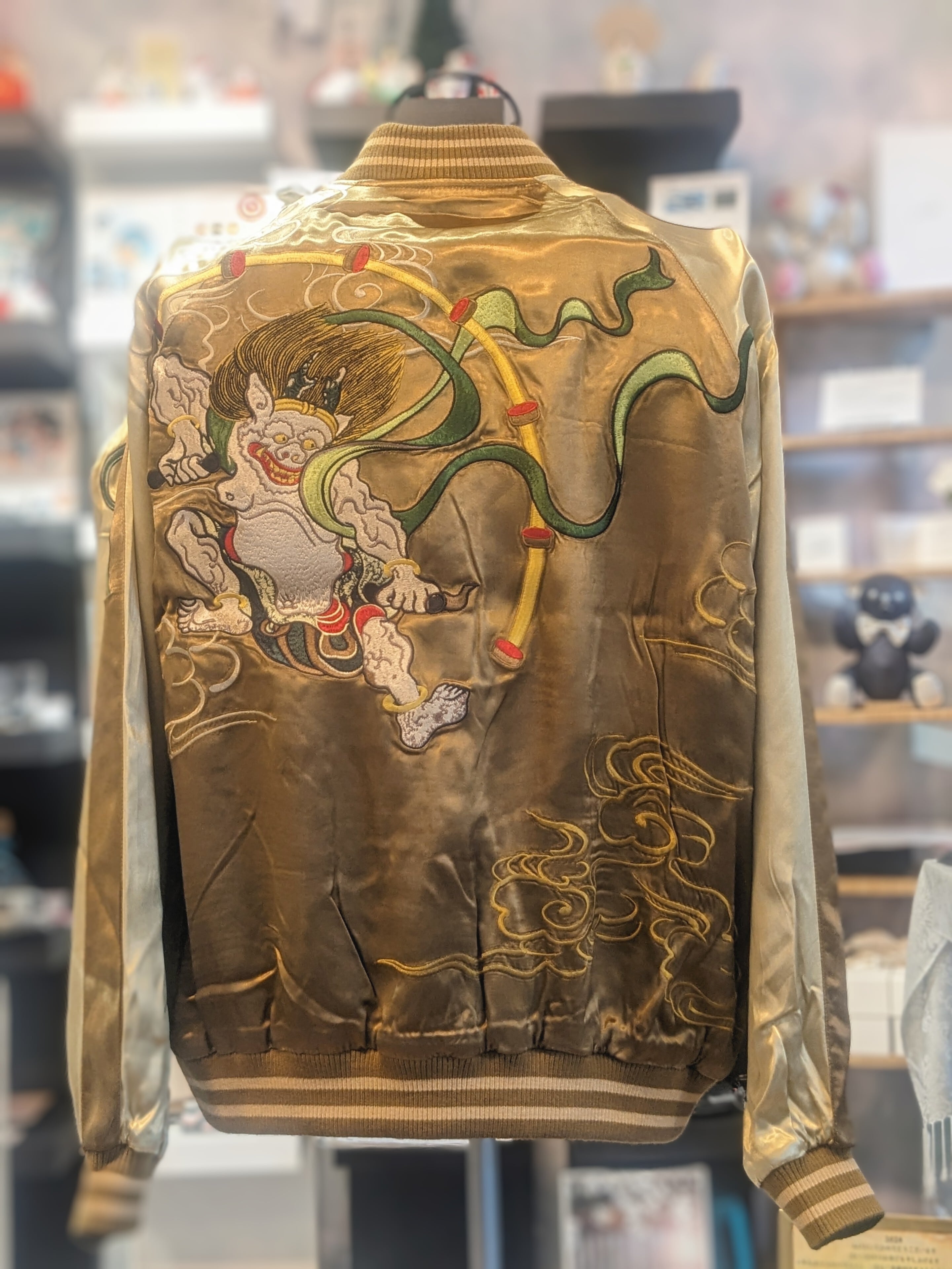 SKJ-013 花旅楽団 風神雷神刺繍スカジャン ブラウン XL | 風と地の吾