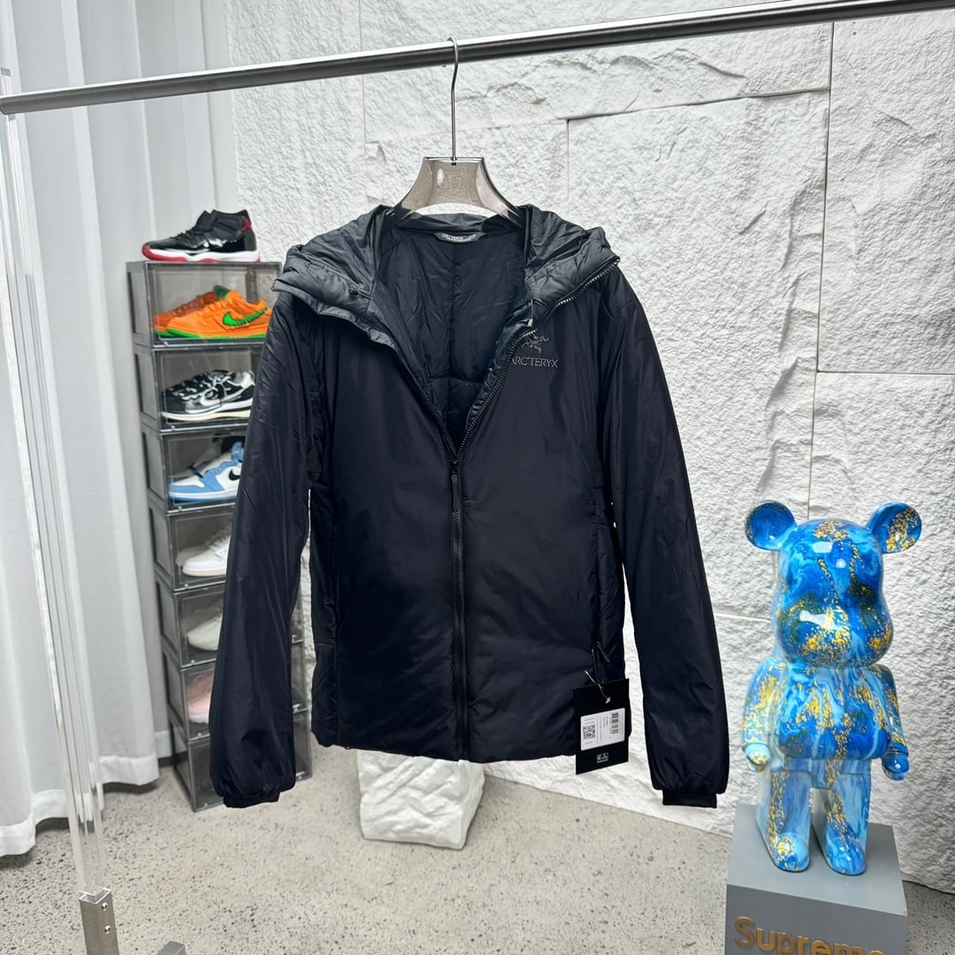 ARC'TERYX アークテリクス アトムARフーディ black | sumida