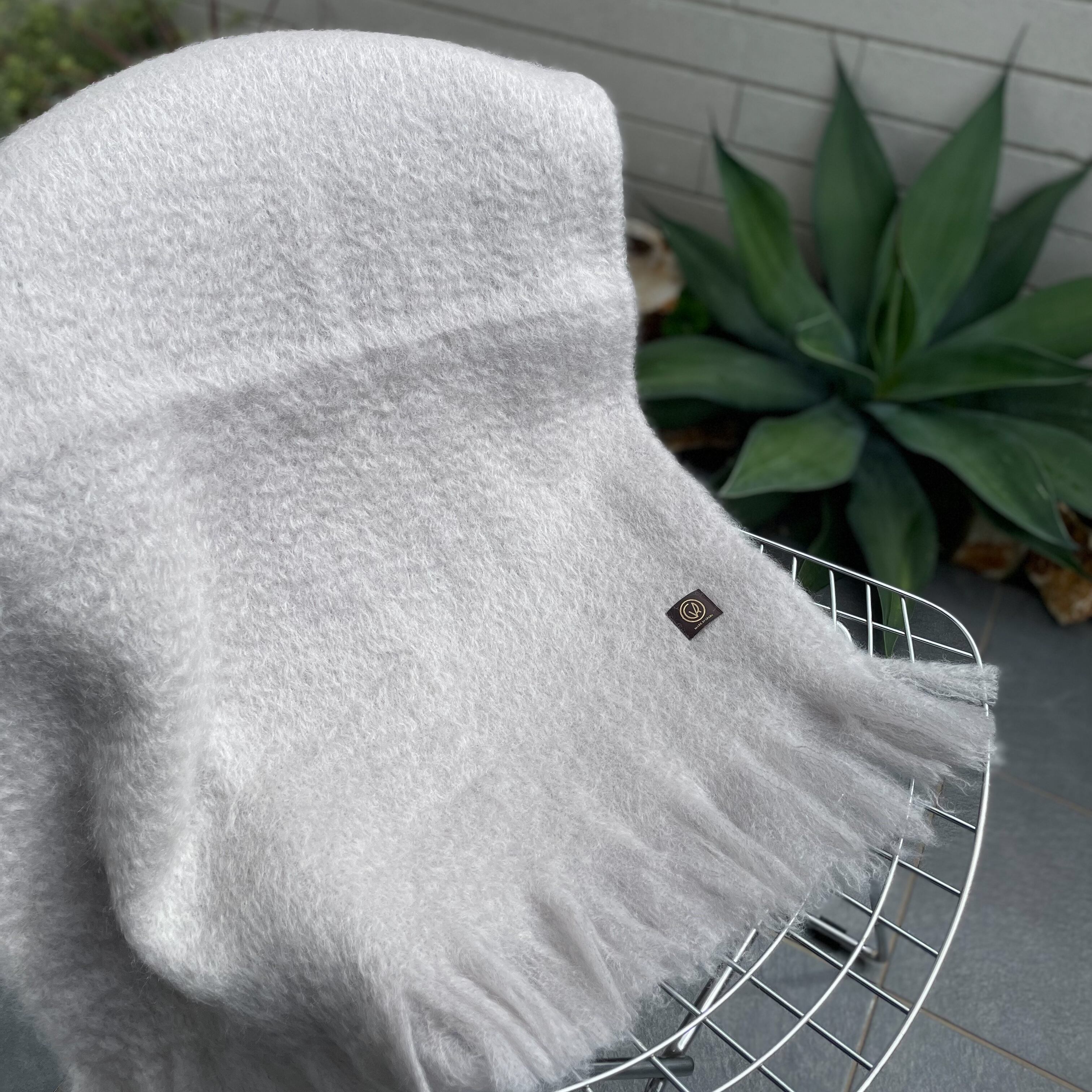 MANTAS EZCARAYモヘアブランケット】 | À L'ecrin