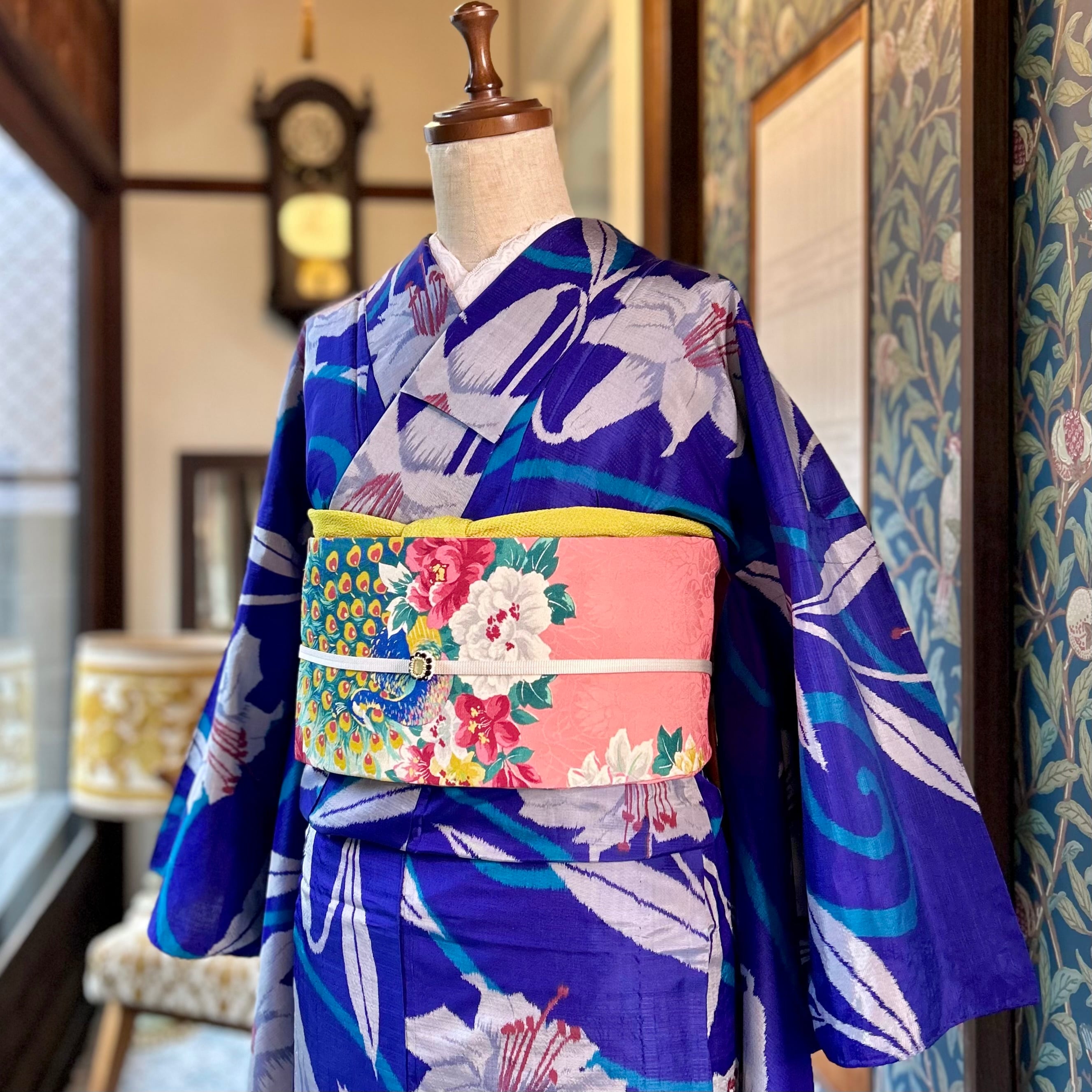 水辺の白ゆり＊単衣＊百合 銘仙 アンティーク銘仙着物 A645 | kimono tento