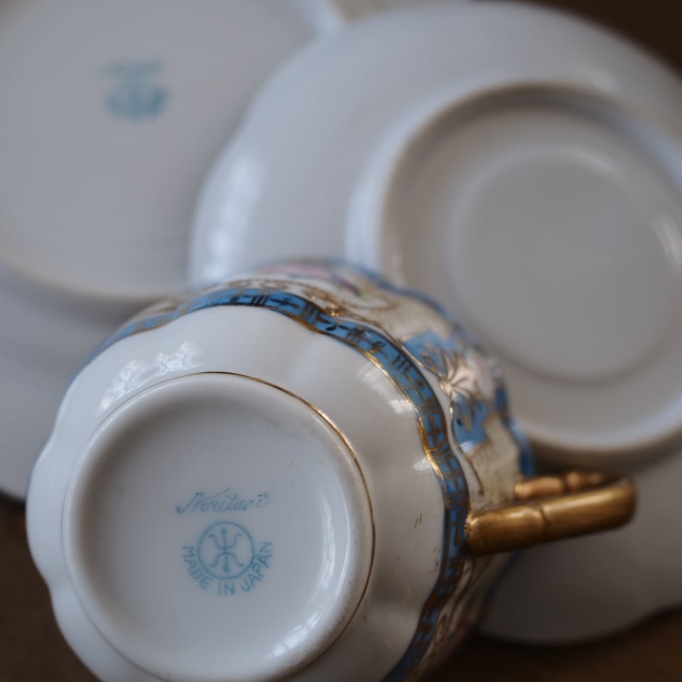 限定1客 オールドノリタケ 淡ブルー＆金彩ローズ装飾トリオ ティー