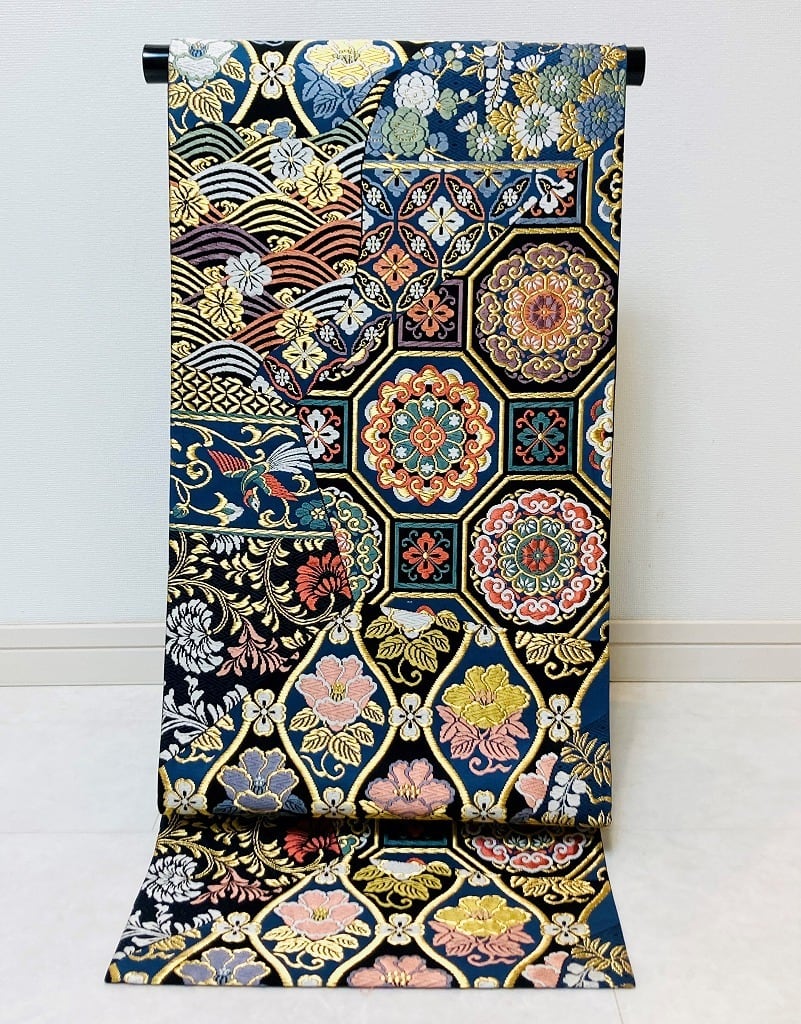 袋帯 裂取りに唐草華紋の袋帯 着物 裂取り 唐花 唐草 縦縞 花菱