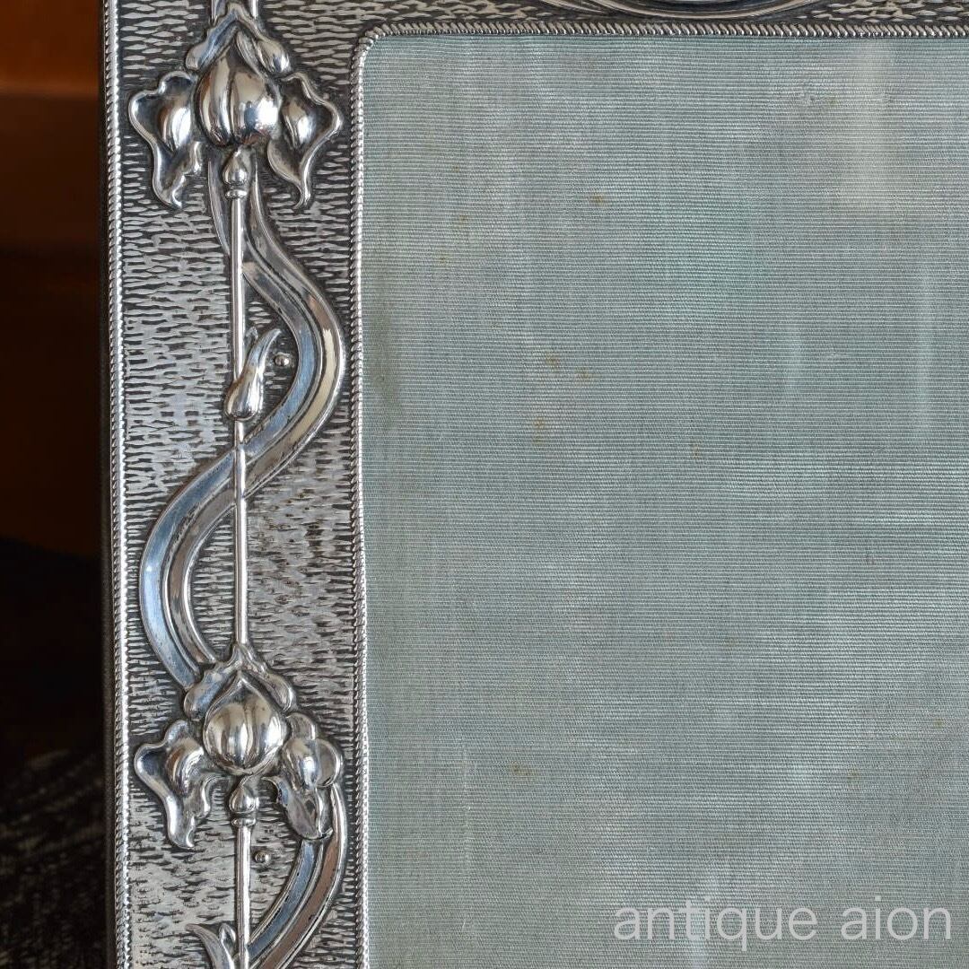 英国アンティーク 1902年 スターリングシルバーのアールヌーヴォー様式