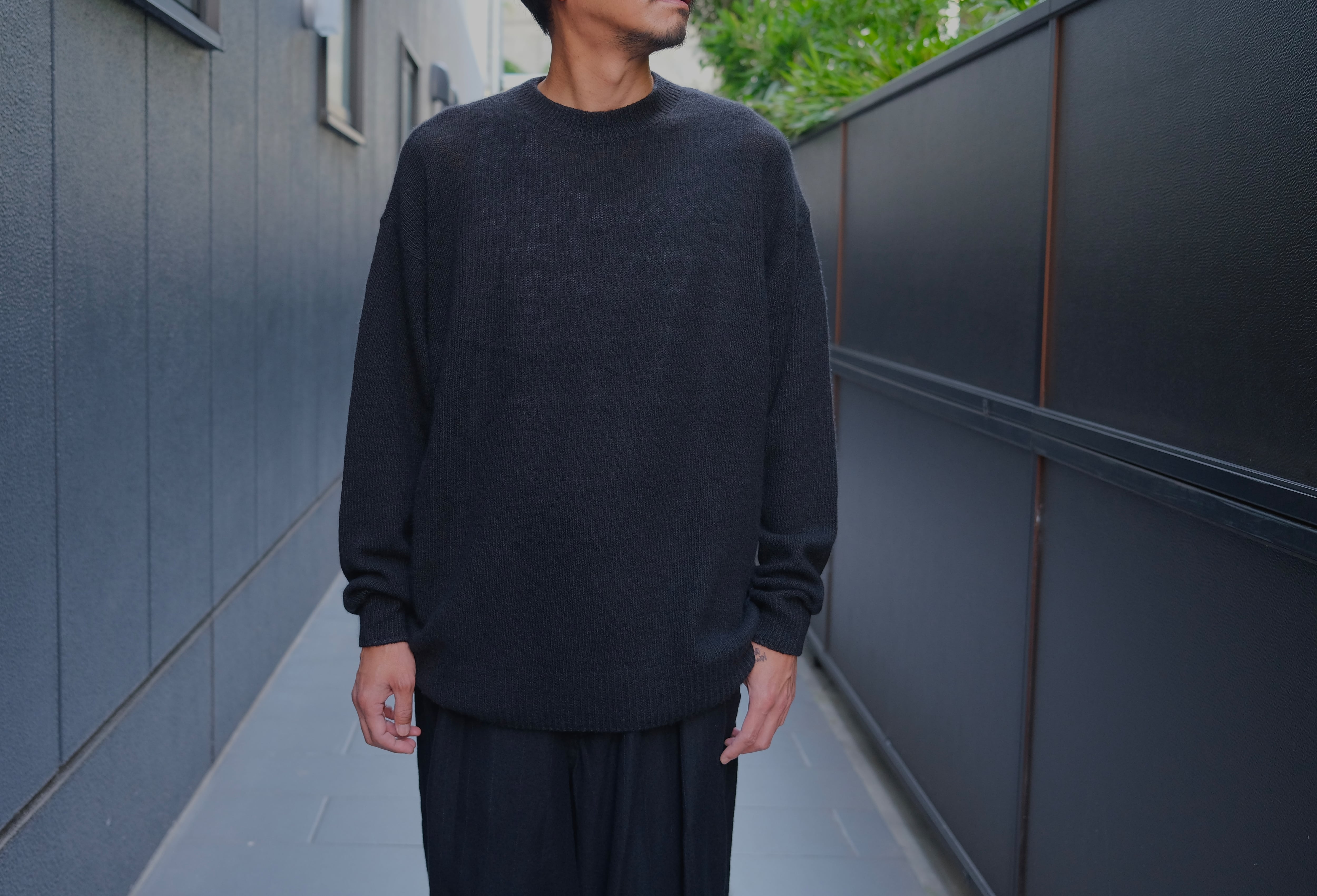 Knit / Sweater | Signs