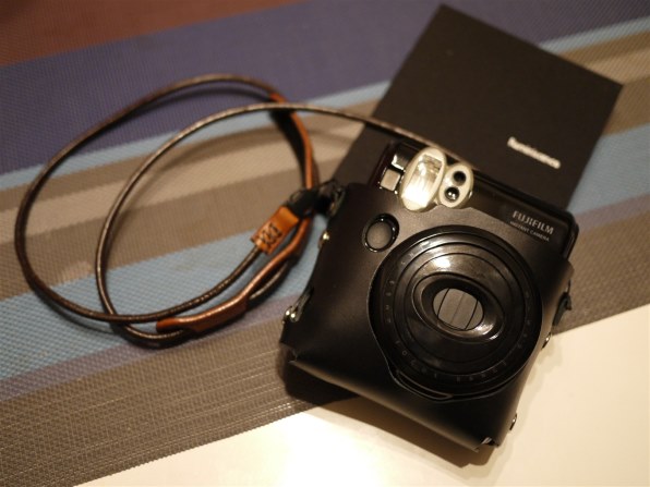 富士フイルム instax mini 50S ｢チェキ｣ [ピアノブラック] 価格比較