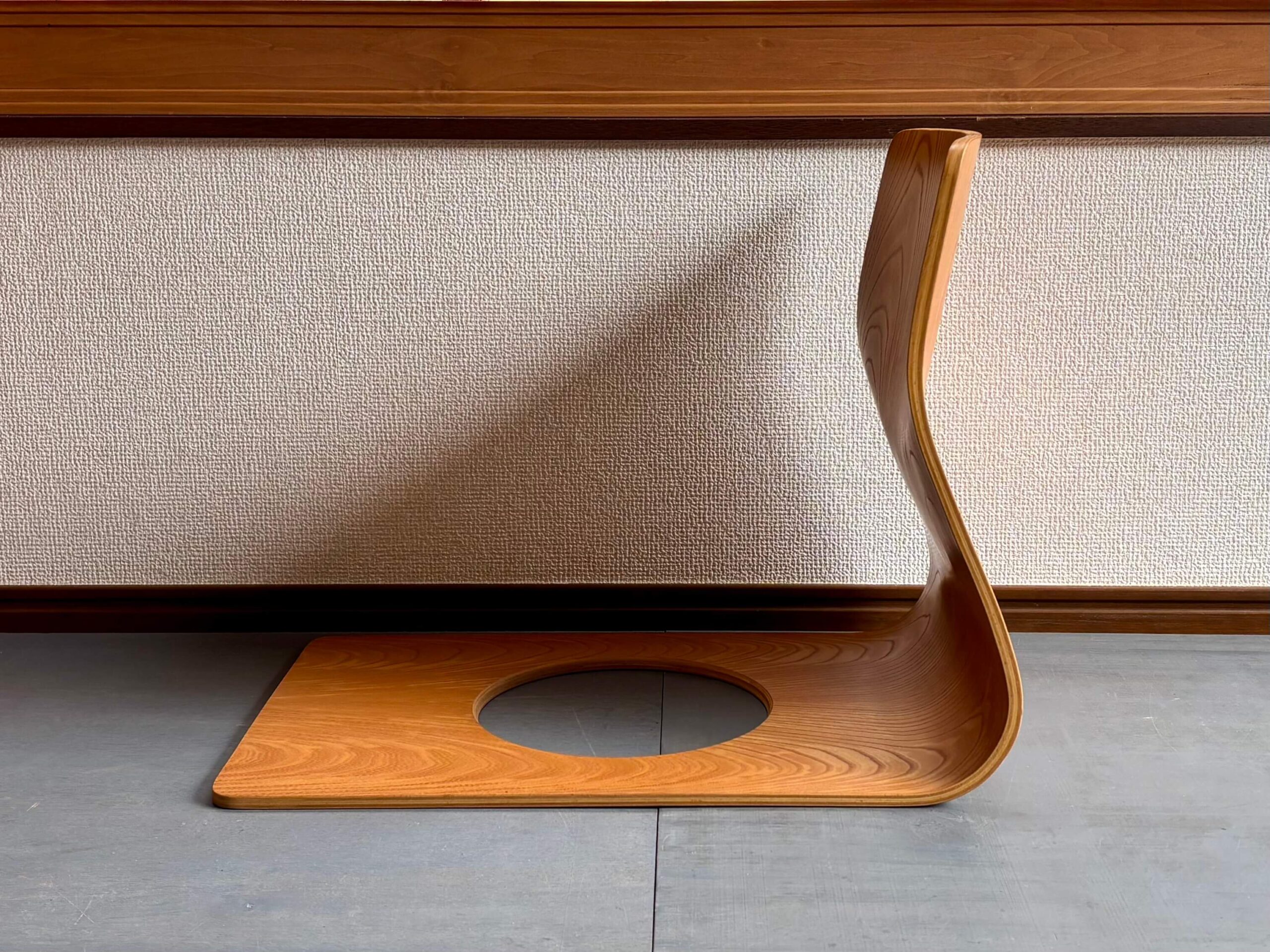 No.11409「天童木工 座イス：藤森健次」SOLD | ボルトナットマーケット