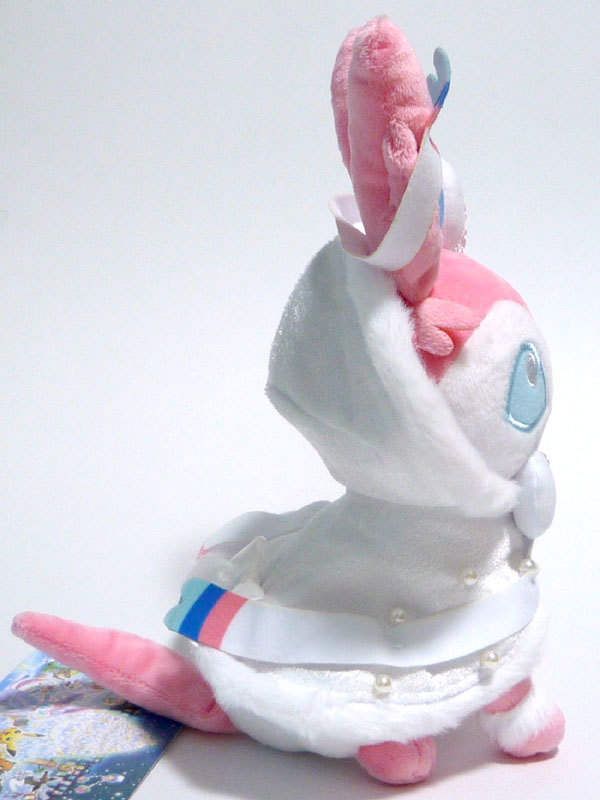 ポケモンぬいぐるみ ニンフィアサンタ Pokemon Frosty Christmas