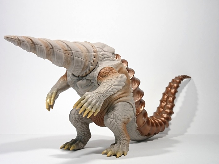 シン・ウルトラマン限定ソフビをご紹介！（ネロンガ クリアver