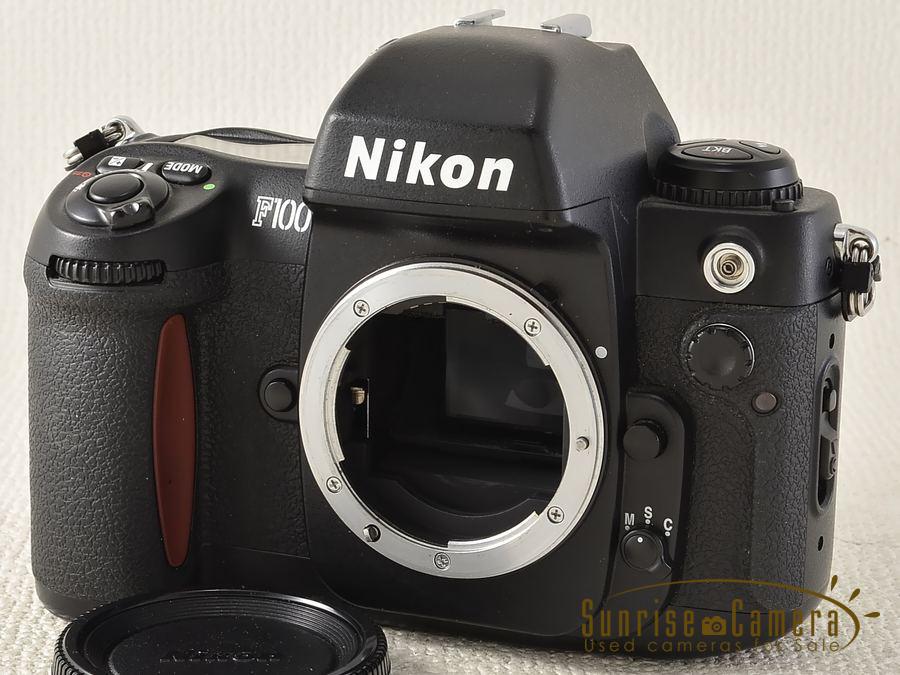 Nikon F100／コンパクトなボディに高性能を詰め込んだF5の弟分