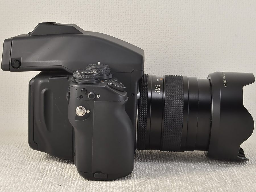 CONTAX（コンタックス）645／もっとも美しい中判一眼レフCONTAX 645を