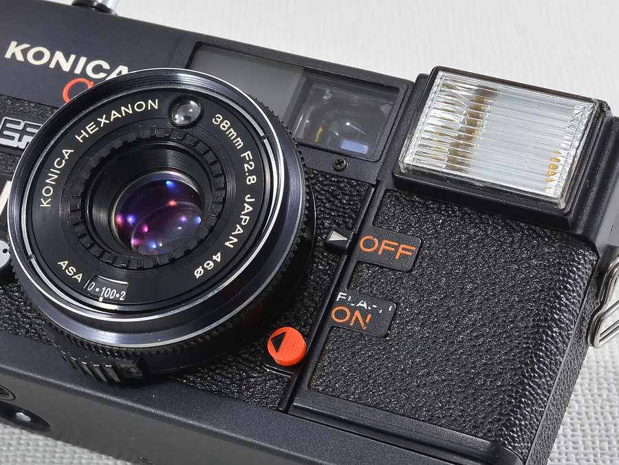 KONICA C35 EFのレトロ可愛いデザインと卓越した描写力サンライズ