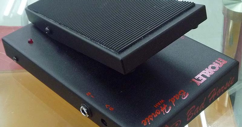 MORLEY ワウペダルをちょこっと弾いてみた！