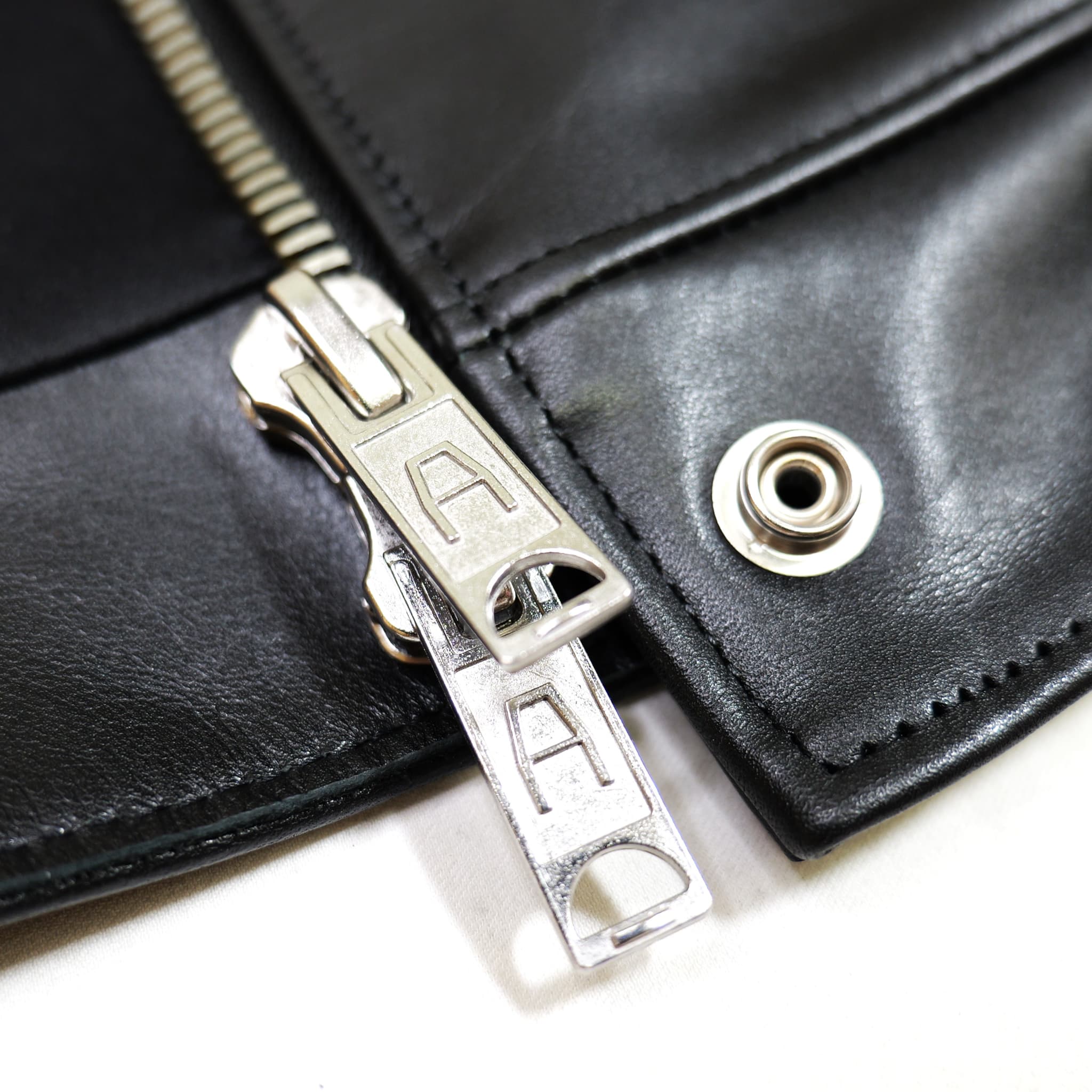 ITEMS｜ブラックマーケット｜名古屋の革ジャン取扱専門店｜Lewis