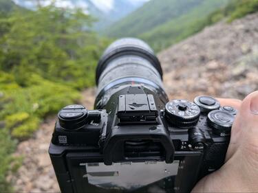 山で使える” スペックを実体験！ ミラーレス一眼「OM-5 Mark II」を手
