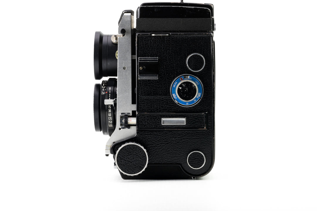 Mamiya C330 Professional + 80mm f/2.8 – BuyMoreFilm