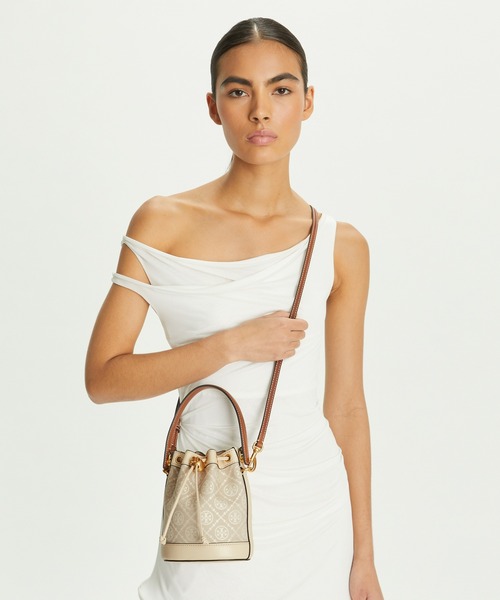 TORY BURCH（トリーバーチ）の「Tモノグラム ジャカード ミニ バケット