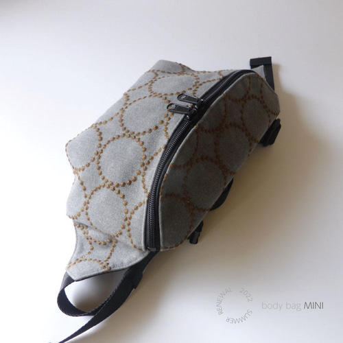 ミナペルホネン タンバリン ミニサイズ ボディバッグ ウエストポーチ