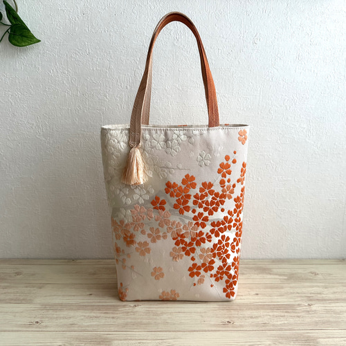 ◇30%off◇絹の帯と帯締めのバッグ 舞桜文柄 帯リメイク224AB