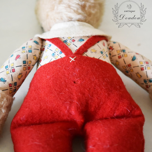 英国アンティーク ぬいぐるみ 赤いおズボンのうさぎさん【s0168