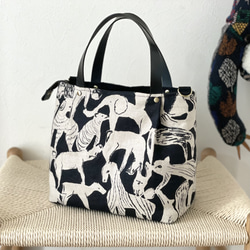 ⚮̈ミナペルホネン forest tile beige かくれんぼトート タック入