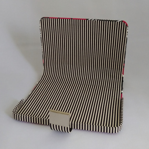 電子辞書ケース（CASIO・EX-word用）プレゼント柄 その他雑貨 K&B 通販