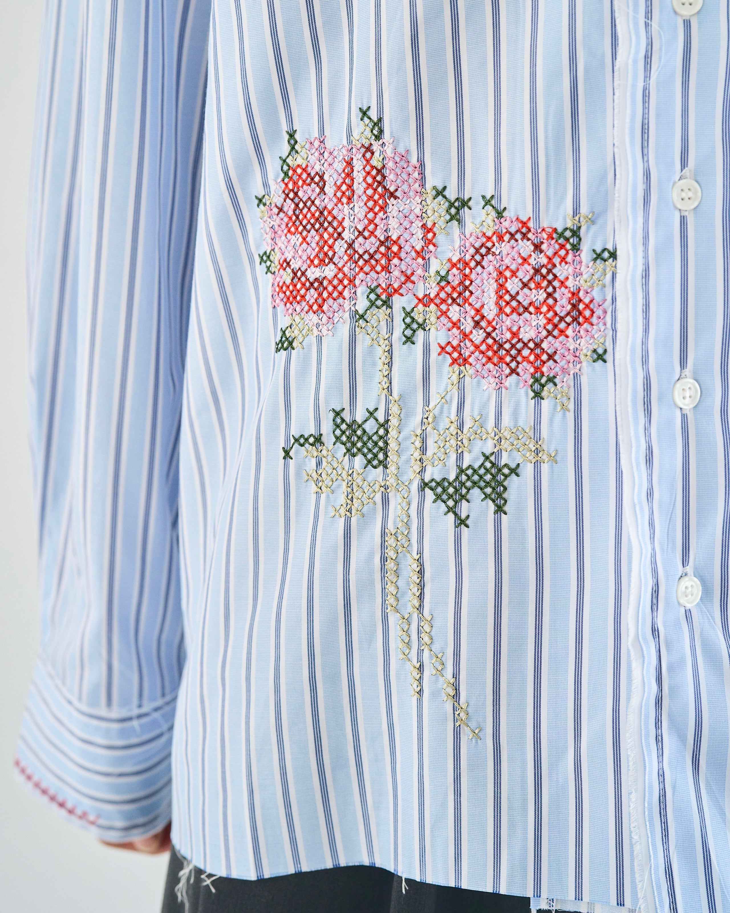 flower embroidery cut off stripe l/s shirt – CAMPHOR WOOD
