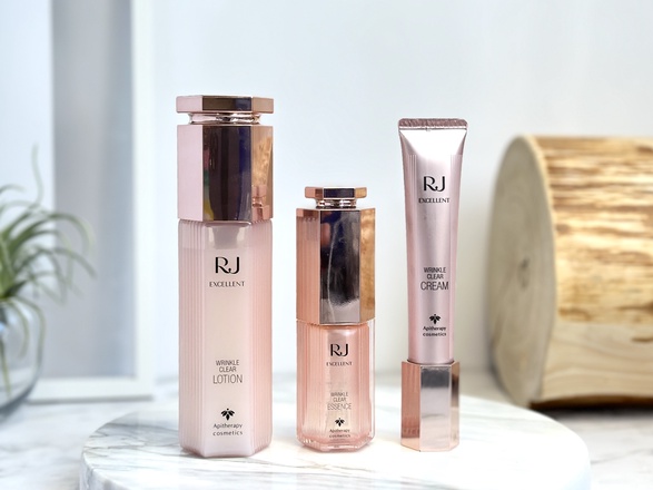 アピセラピーコスメティクス / RJエクセレント 薬用リンクルクリア