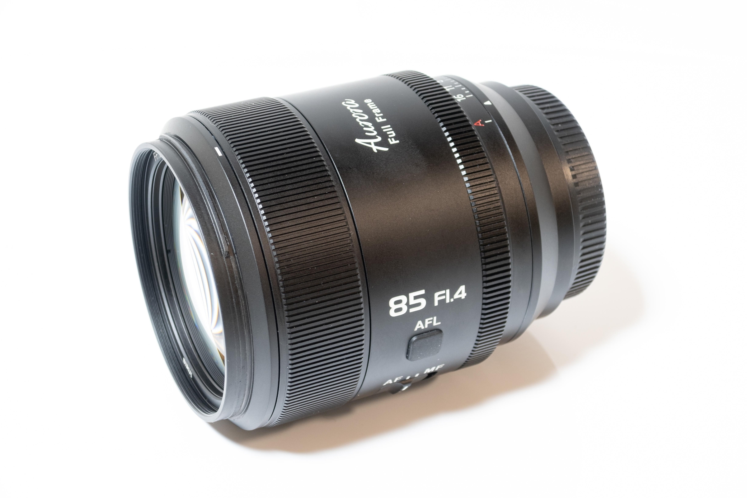 SIRUI Aurora 85mm F1.4 - 青藍寫眞館