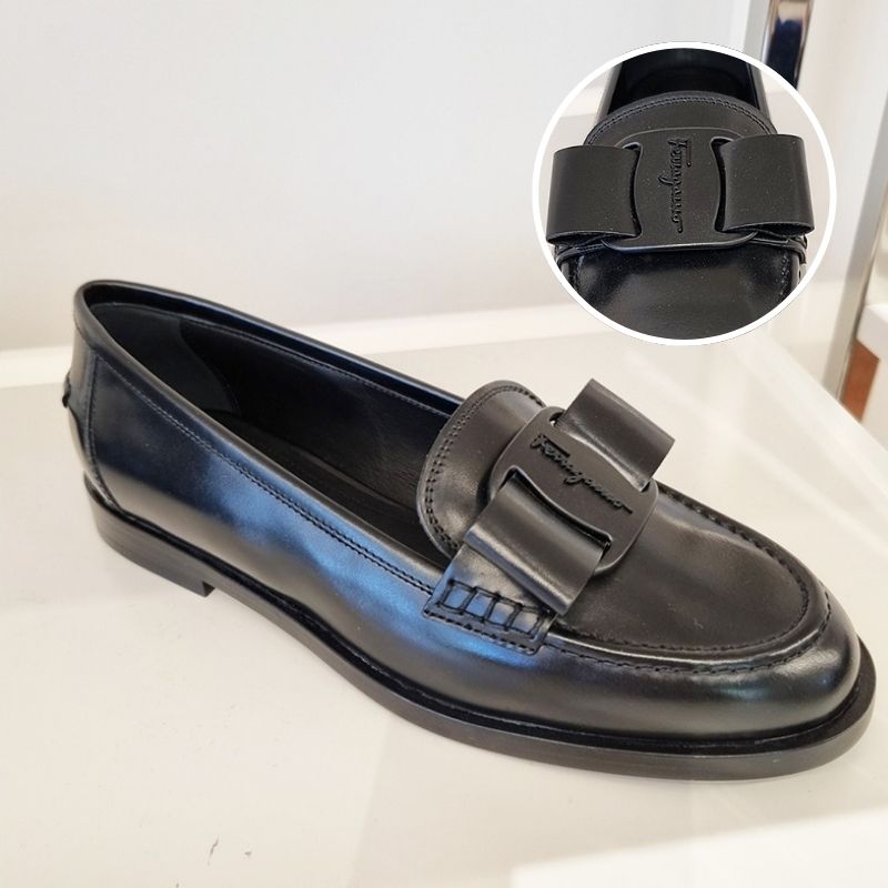 セール】フェラガモ☆VIVA ローファー モカシン☆カーフレザー