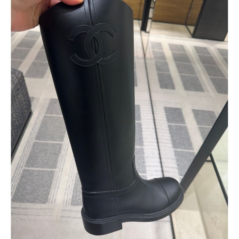 ☆SO BLACK☆【CHANEL】トーンオントーンCCロングブーツ (CHANEL