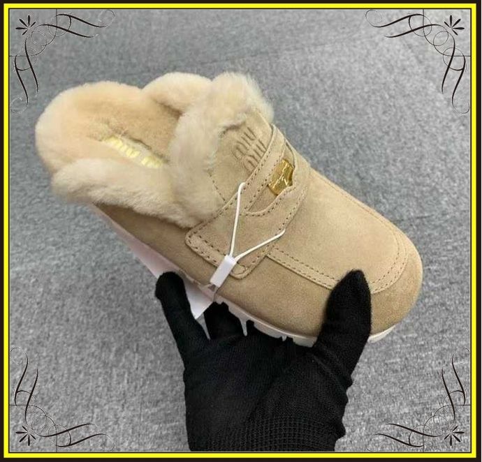 MIUMIU】ミュウミュウ もこもこ スウェード ミュール (MiuMiu/サンダル