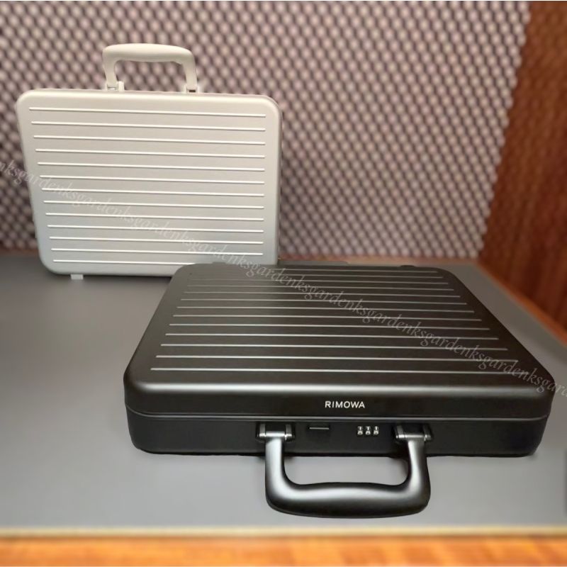 RIMOWA☆アルミニウム製アタッシェケース☆すぐ届く！ (RIMOWA