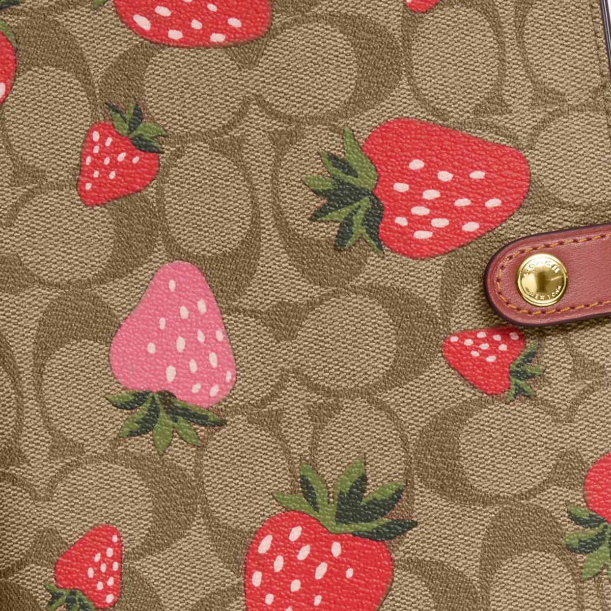Coach いちご柄 シグネチャーキャンバス ノートブック関税送料込
