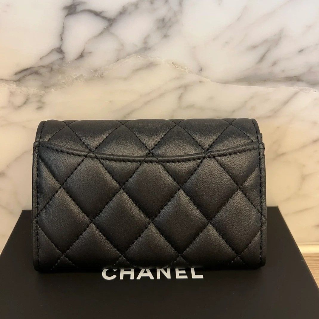 希少ソーブラック！ミニ財布としても◎CHANELカードケース (CHANEL