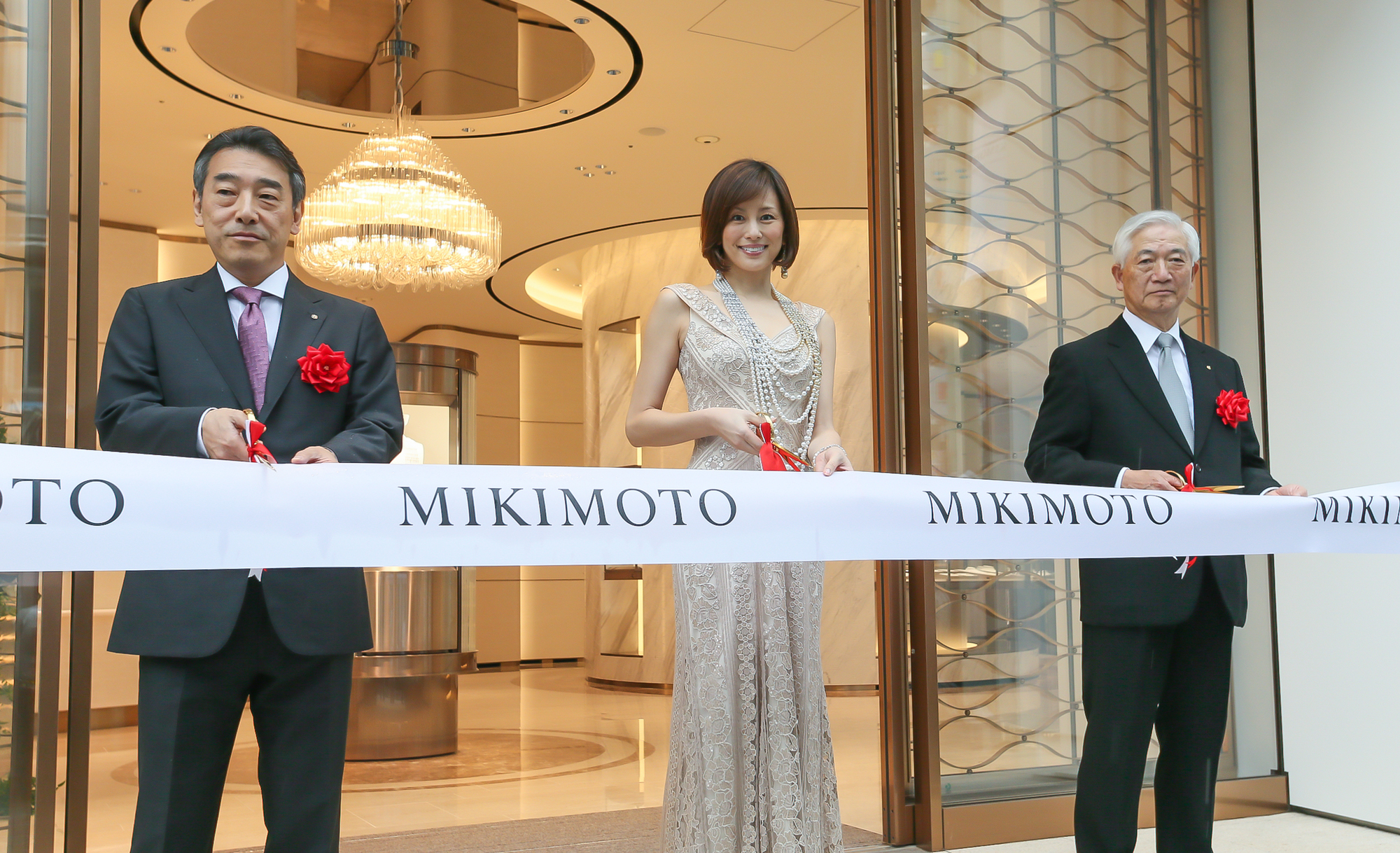 ミキモト 銀座4丁目本店が華々しく グランドオープン