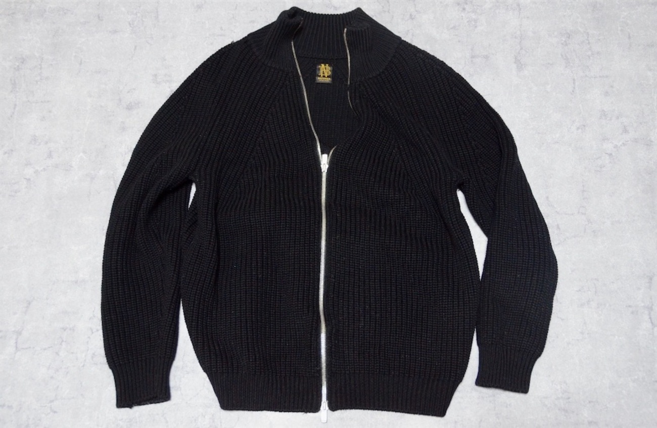 結局秋冬はこれが最強のニットかも？BATONERの名作Signature Drivers