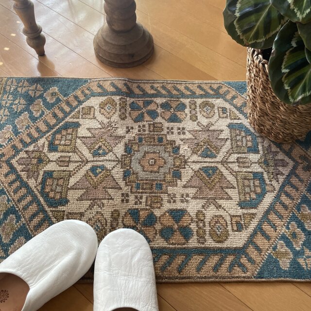 トルコヴィンテージラグ 44.5×92 くすみ艶ブルー ブラウン メダリオン