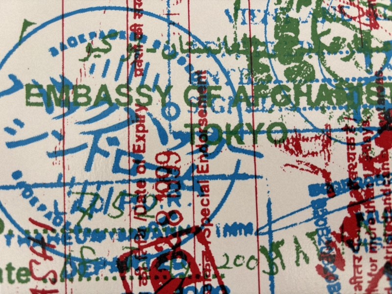 日本人バックパッカーは不滅？ 「90年代の記憶本」誕生のワケ | 毎日新聞