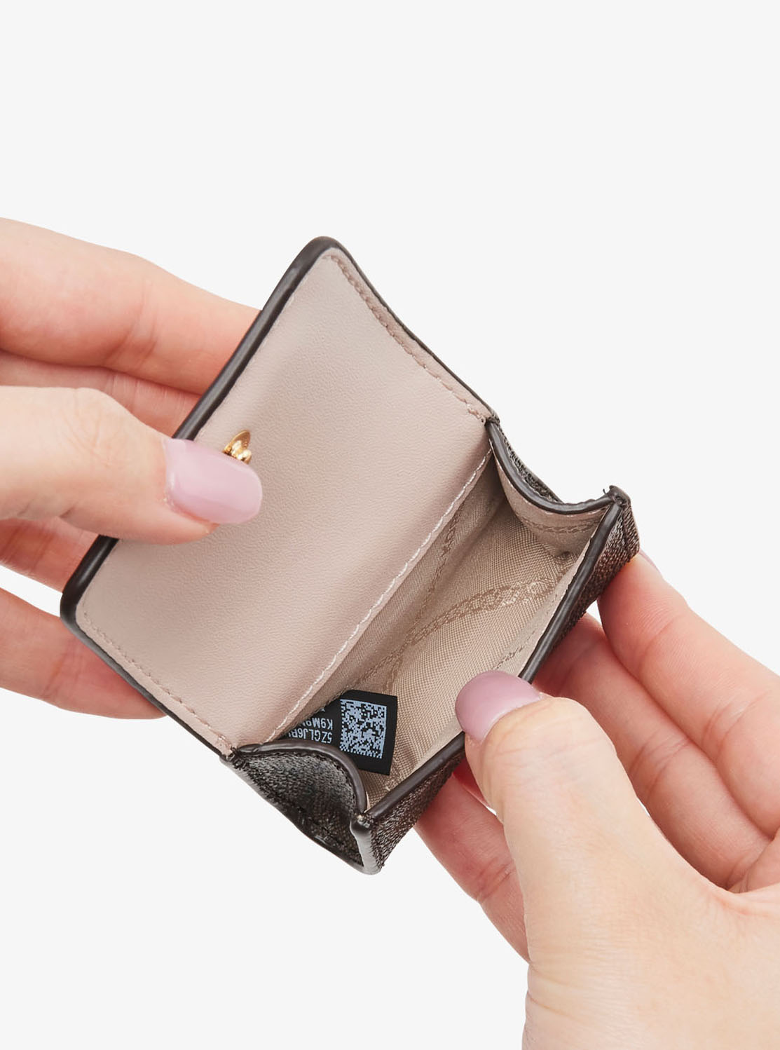 エアーポッズ ケース - MKシグネチャー | スマホケース・テック