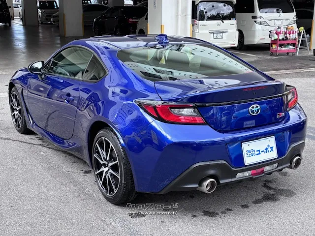 トヨタ GR86 2.4 SZ・2022(R4)年式・サファイアブルー・2400cc